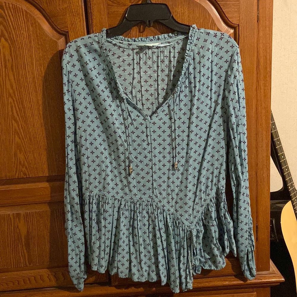Time and True blue print combo M 8-10 ruffled waist with rope tie on bottom